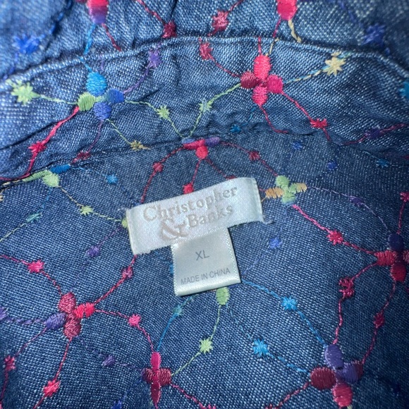 Vintage Floral embroidered Denim Jacket or button up over shirt. Oversized - Picture 4 of 9